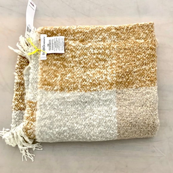 BCBGeneration Accessories - BCBG Generation Scarf Silver & Gold Soft